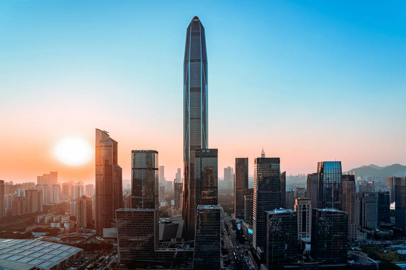 居家照护技术趋势：智能监测设备在老年健康管理中的应用
